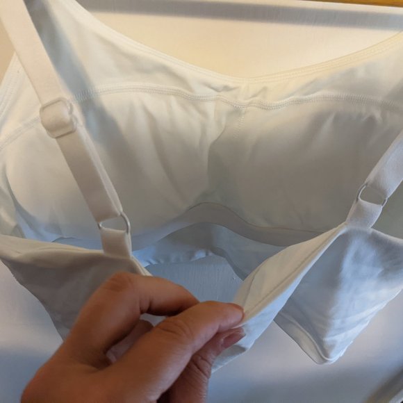 White tank top - Picture 4 of 4